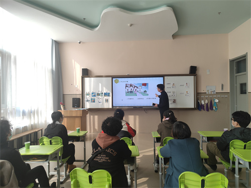 強調(diào)新學期安全問題.jpg
